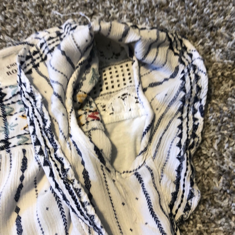 Top - Picture 5 of 6